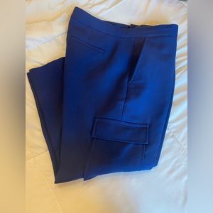 Banana Republic heritage collection cropped cargo pants. Size 10, blue